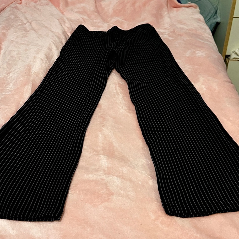 Betabrand new no tag classic yoga dress pants in pinstripe